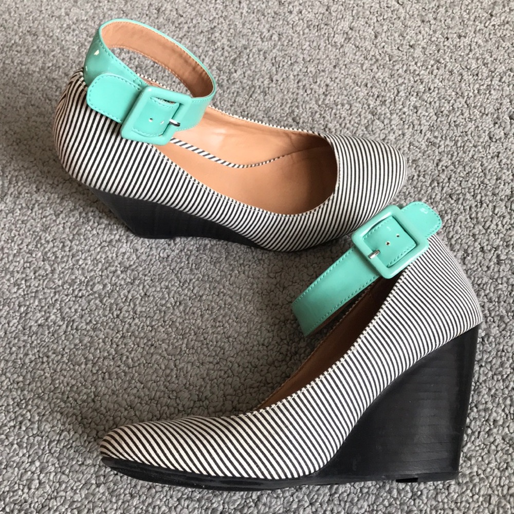 Mix No. 6 wedge heels with teal strap